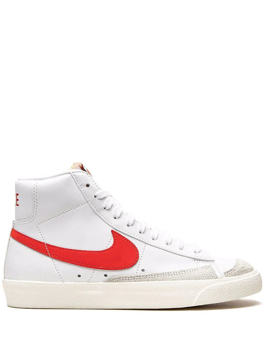 נעלי סניקרס של Nike Blazer Mid 77 VNTG