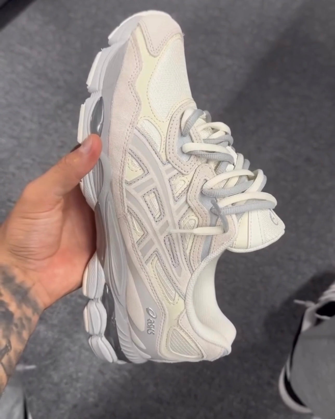 ASICS Gel Grey