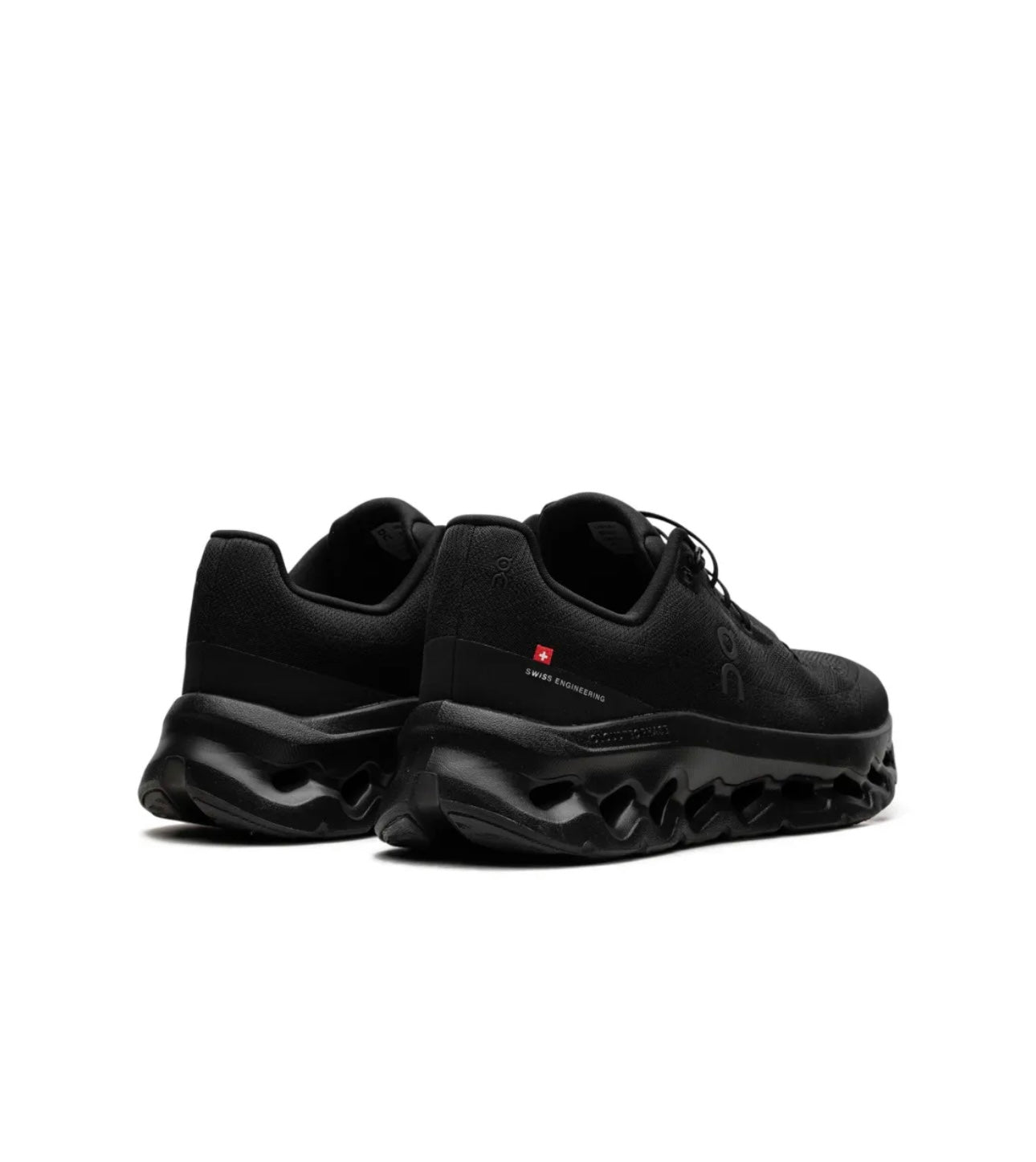 On Cloud Triple Black