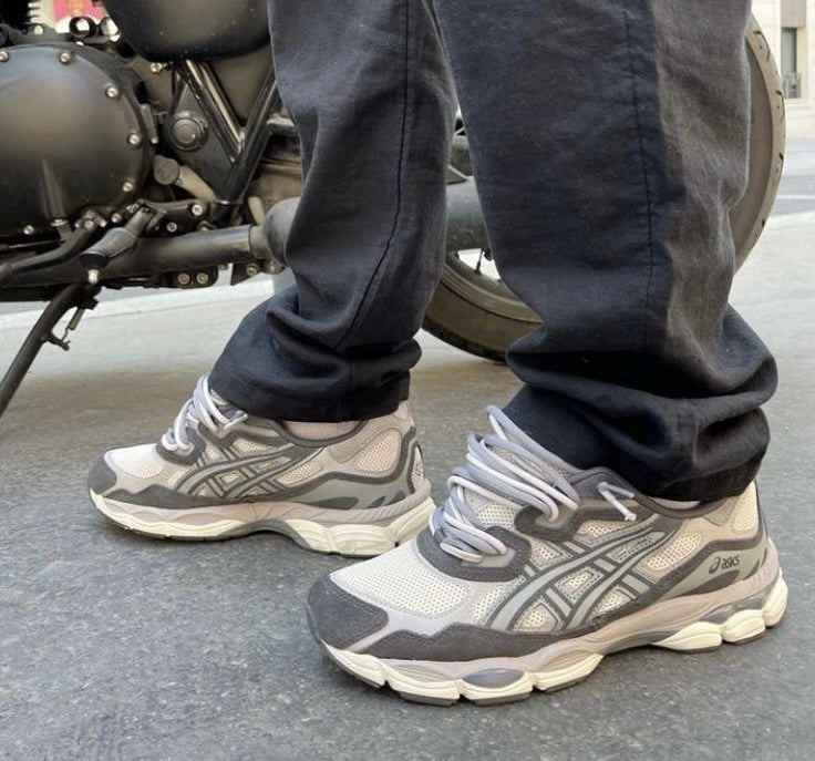 ASICS Gel grey