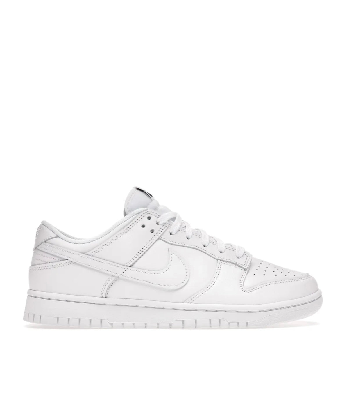 Nike Dunk Low טריפל לבן