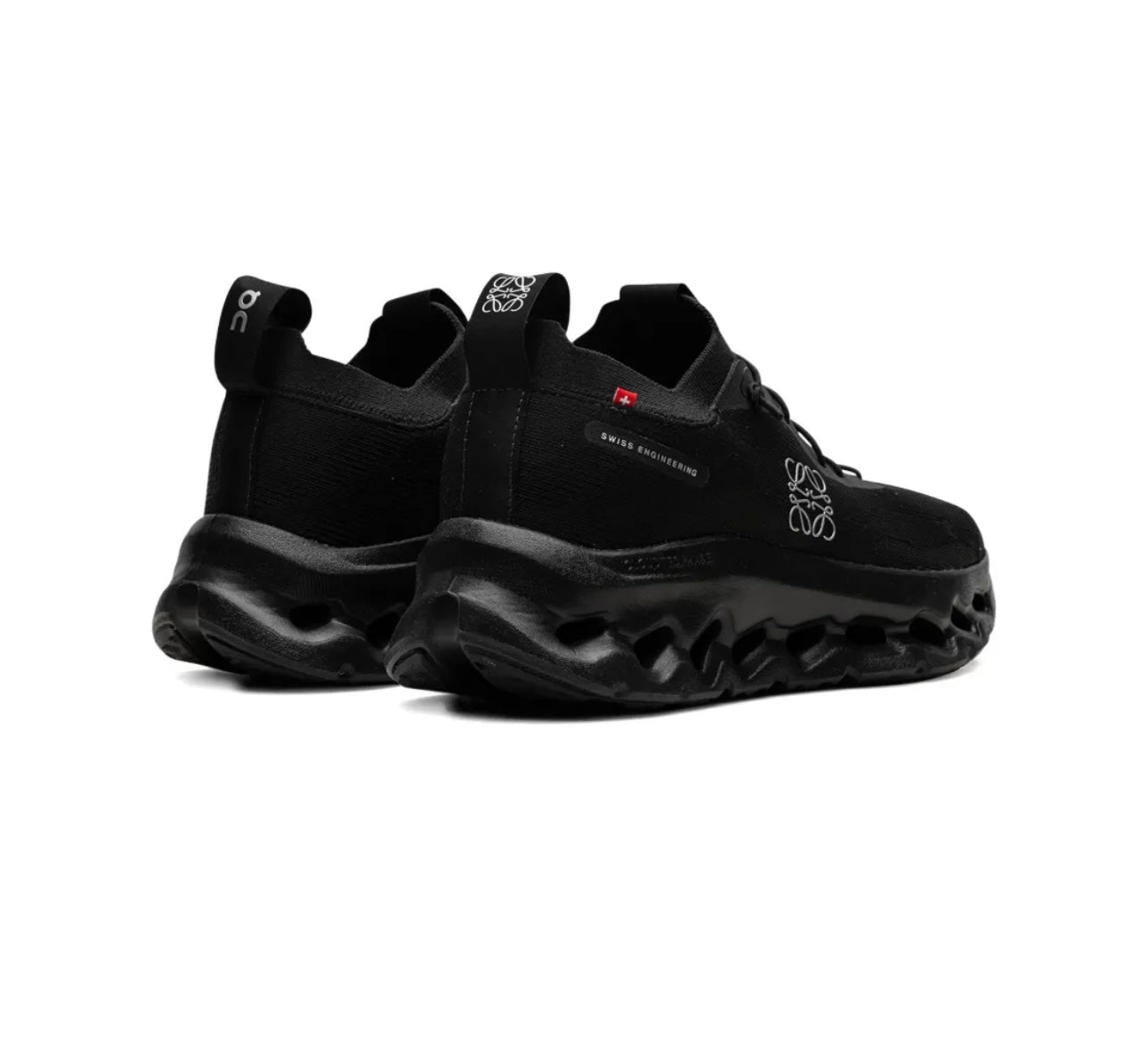 On Cloud X Loewe Black