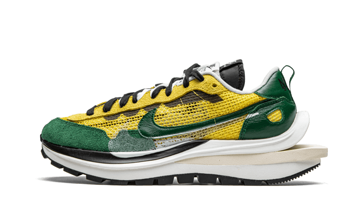 Nike Vaporwaffle Sacai Tour Yellow Stadium ירוק