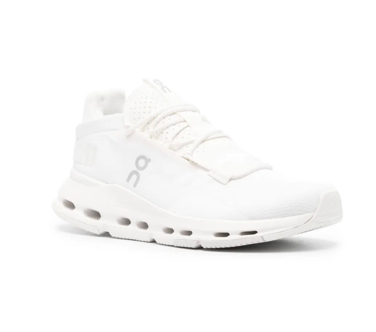 On Cloudnova White