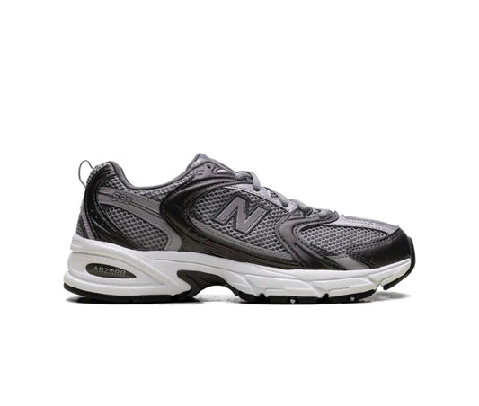 נעלי New Balance 530 black grey מקוריות בעיצוב אופנתי עכשווי לקידום אתר