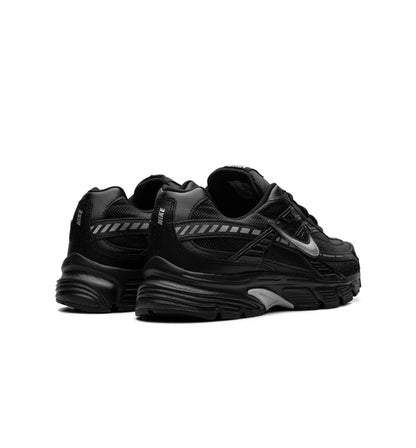 Nike Initiator Black