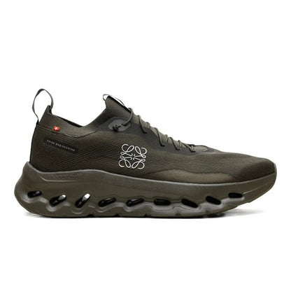 נעלי On Cloud X Loewe Black מקוריות בעיצוב אופנתי עכשווי לקידום אתר