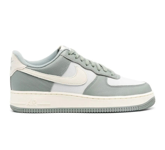 נעלי Nike AIR FORCE 1 Grey מקוריות בעיצוב אופנתי עכשווי לקידום אתר