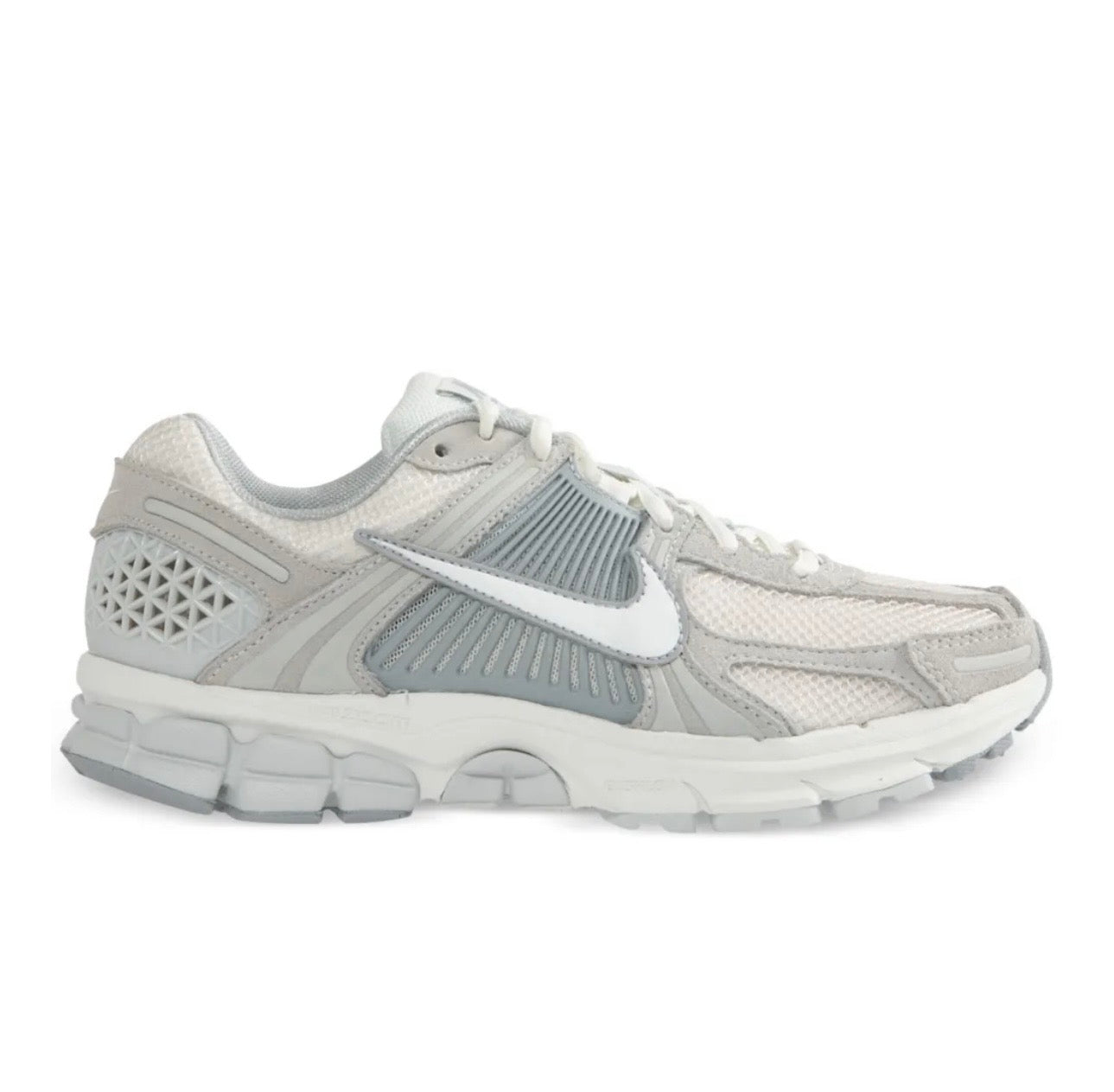 נעלי Nike Zoom Vomero 5 Grey מקוריות בעיצוב אופנתי עכשווי לקידום אתר