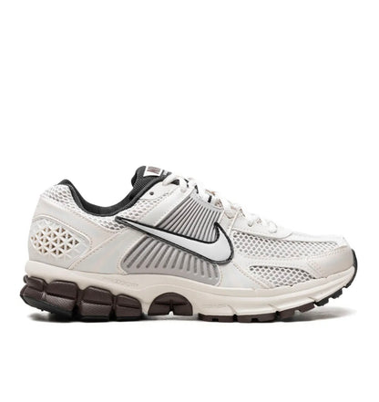 נעלי Nike Zoom Vomero 5 White Black מקוריות בעיצוב אופנתי עכשווי לקידום אתר