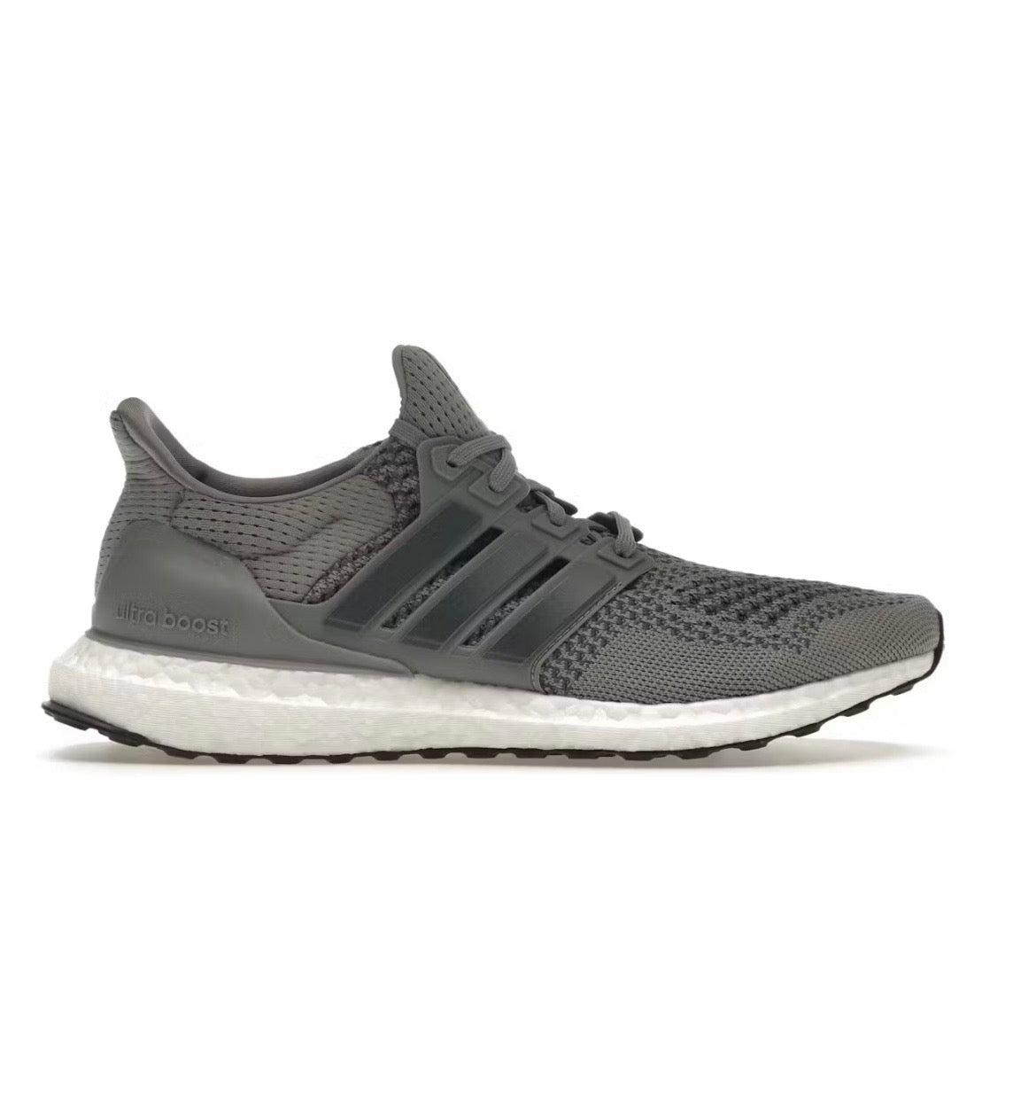 נעלי Adidas Ultra Boost Dark Grey מקוריות בעיצוב אופנתי עכשווי לקידום אתר
