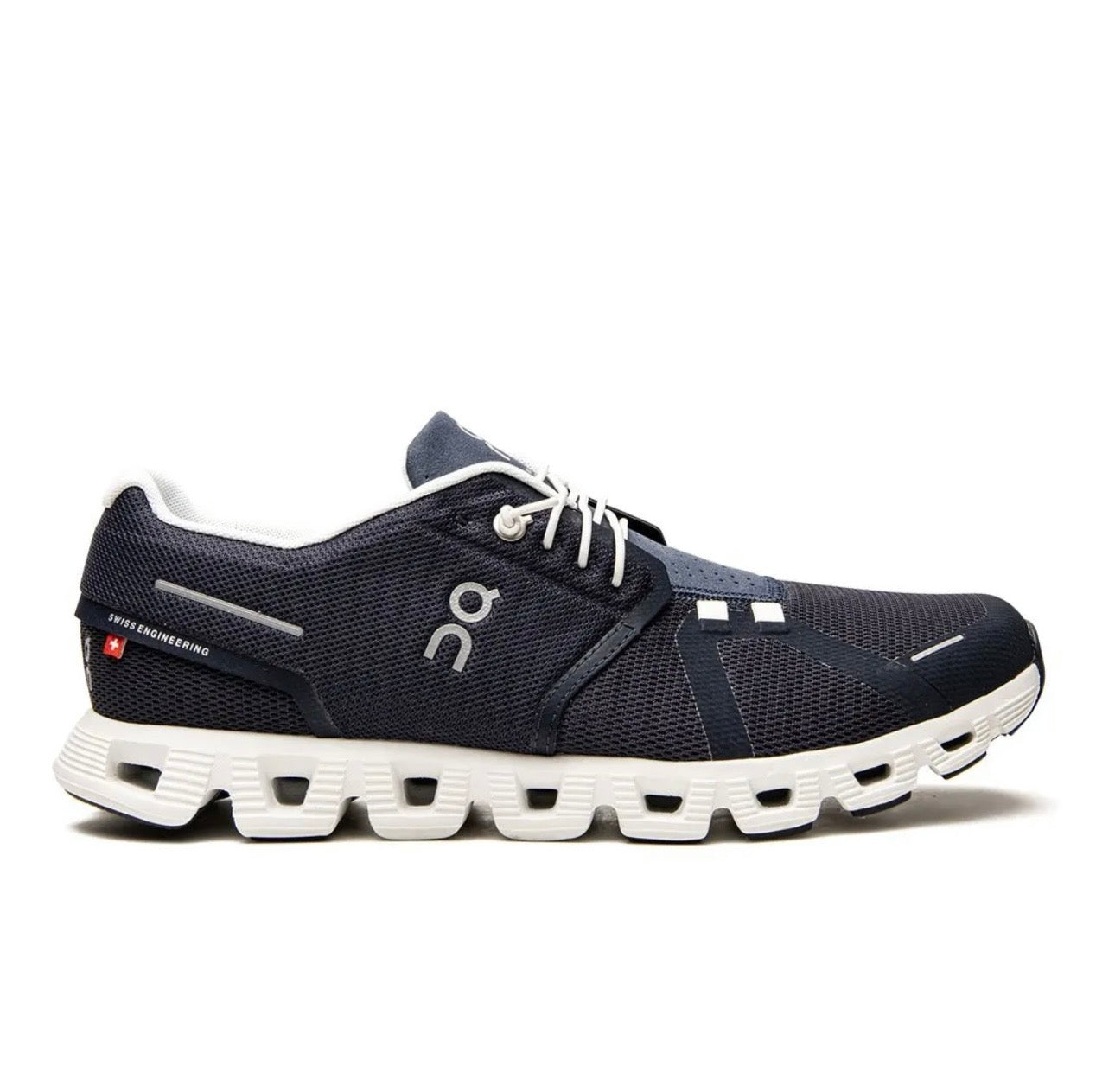 נעלי On cloud 5.0 black white מקוריות בעיצוב אופנתי עכשווי לקידום אתר