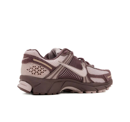 Nike Zoom Vomero 5 Brown Pink
