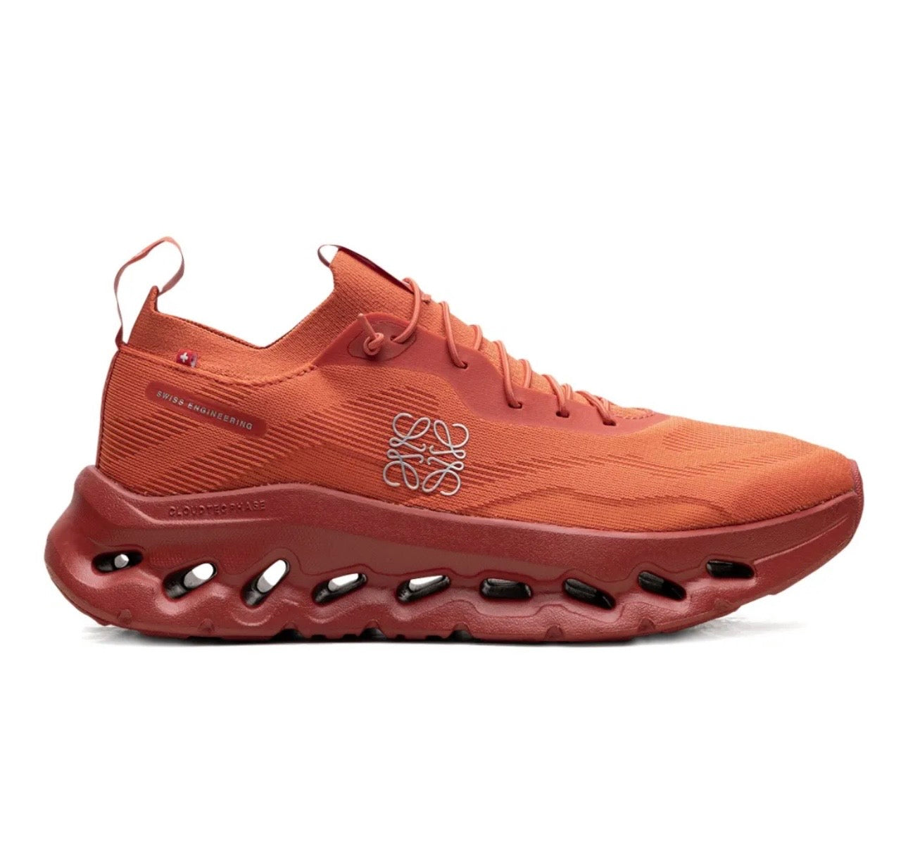 נעלי On Cloudtilt X LOEWE orange מקוריות בעיצוב אופנתי עכשווי לקידום אתר