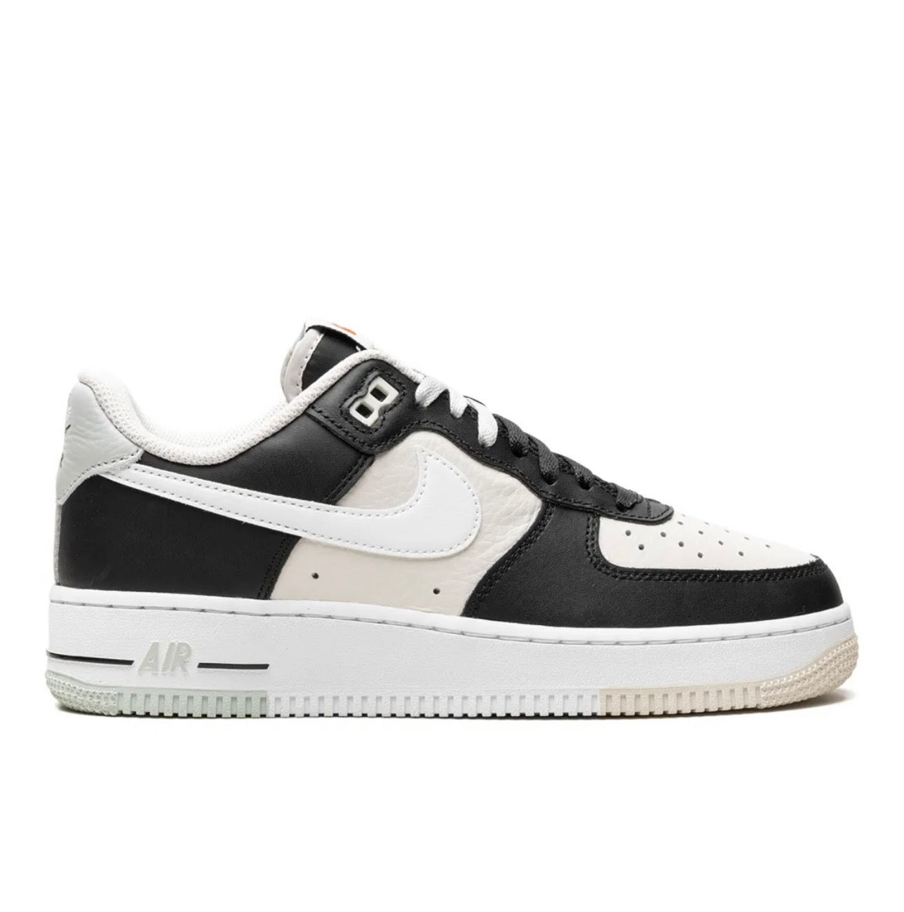 Nike AIR FORCE 1 Black Cream