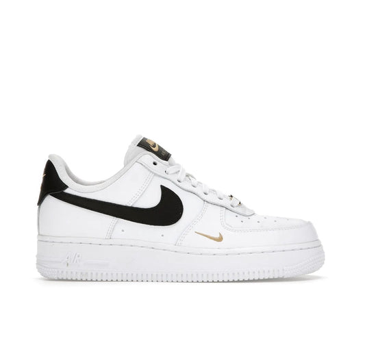 נייקי אייר פורס 1