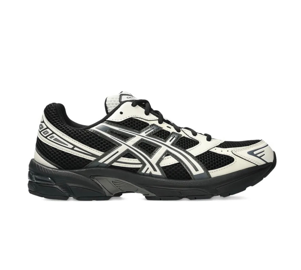 נעלי ASICS Gel 1130 white black מקוריות בעיצוב אופנתי עכשווי לקידום אתר