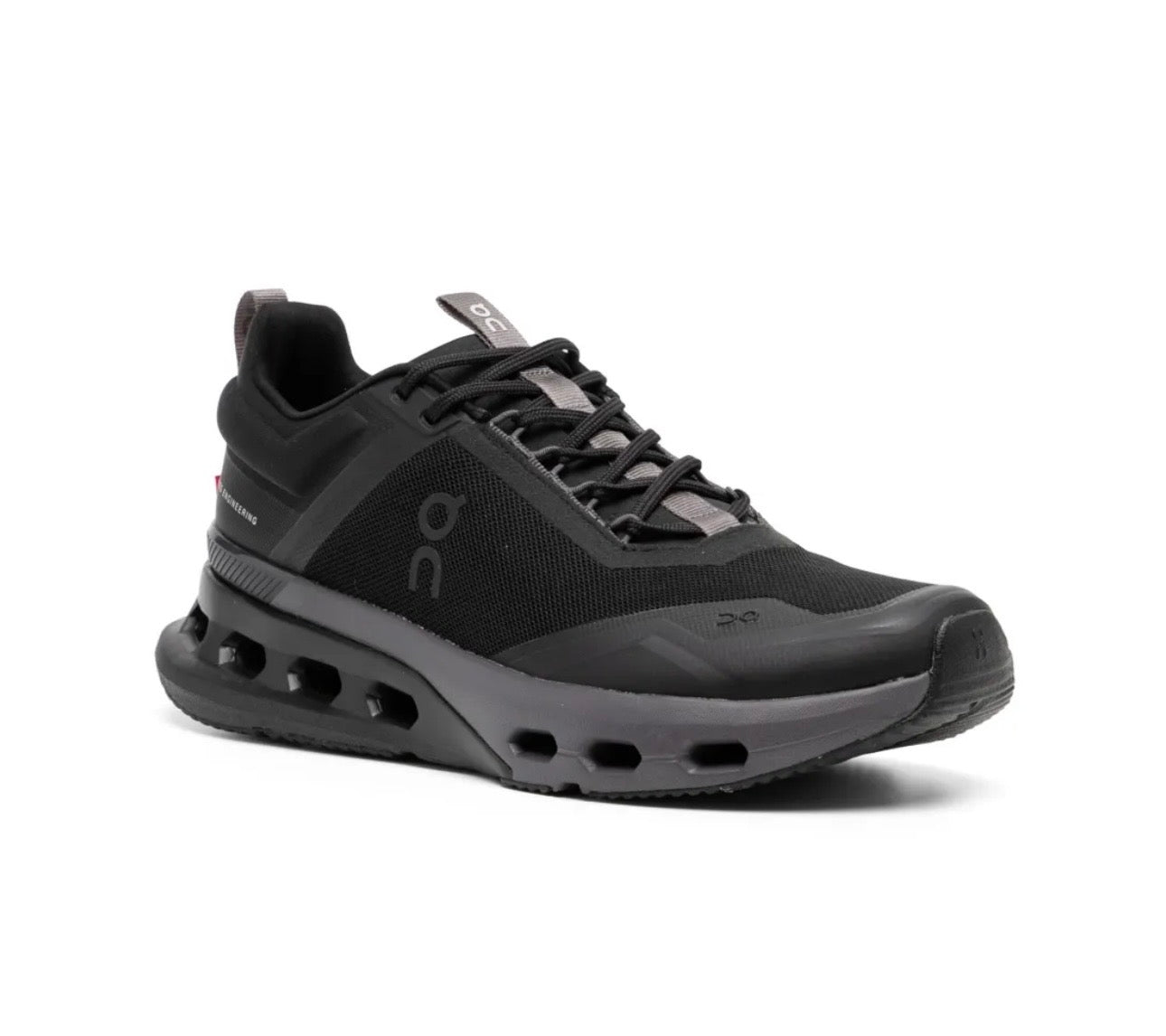 On Cloudnova Black