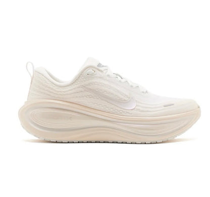 נעלי Nike Vomero Plus Cream מקוריות בעיצוב אופנתי עכשווי לקידום אתר