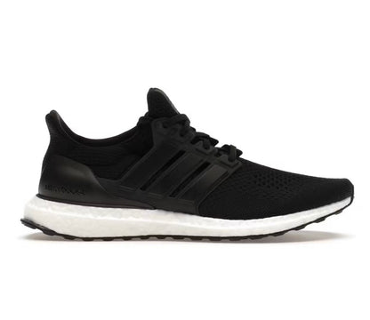 נעלי Adidas Ultra Boost Black White מקוריות בעיצוב אופנתי עכשווי לקידום אתר
