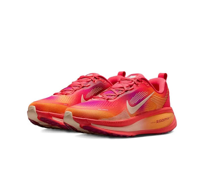 Nike Vomero Plus Electric berry