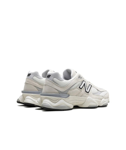 New Balance 9060 Light Grey