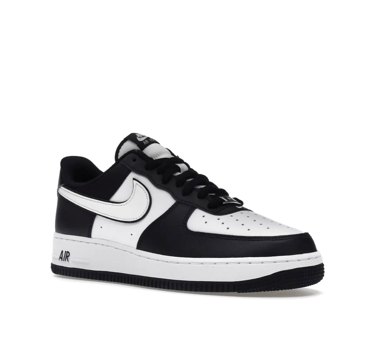 Nike AIR FORCE 1 מידות 39.5,40