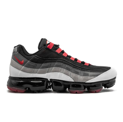 נעלי Nike air Vapormax 95’ grey red black מקוריות בעיצוב אופנתי עכשווי לקידום אתר