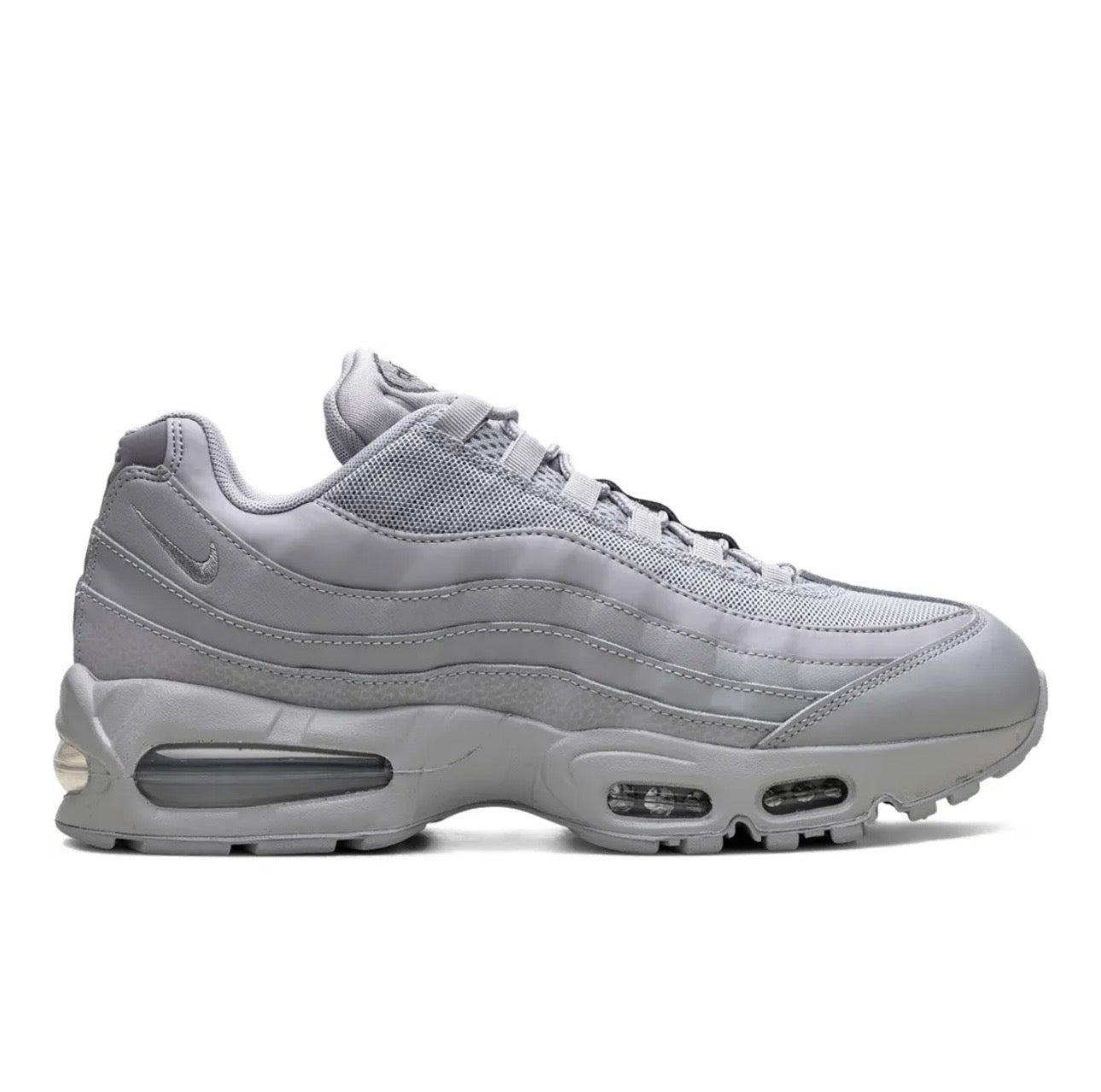 נעלי Nike air Vapormax 95’ grey מקוריות בעיצוב אופנתי עכשווי לקידום אתר
