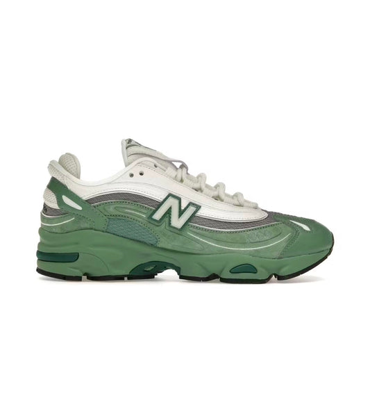 New Balance 1000 White Green