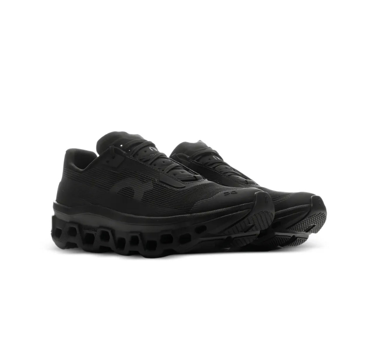 On Cloudmonster black