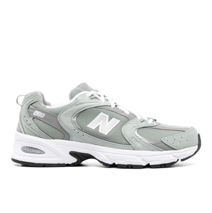 נעלי New Balance 530 light grey מקוריות בעיצוב אופנתי עכשווי לקידום אתר