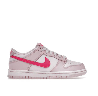 נעלי Nike Dunk Low Triple Pink (GS) מקוריות בעיצוב אופנתי עכשווי לקידום אתר