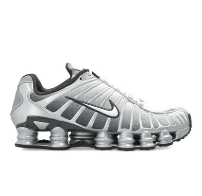 נעלי Nike Shox White Grey מקוריות בעיצוב אופנתי עכשווי לקידום אתר