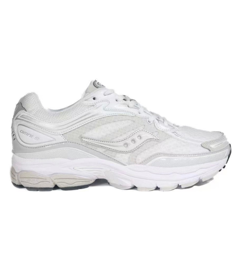 Saucony Omni 9 Triple White