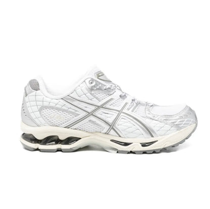 נעלי Asics Gel Nimbus White Silver מקוריות בעיצוב אופנתי עכשווי לקידום אתר