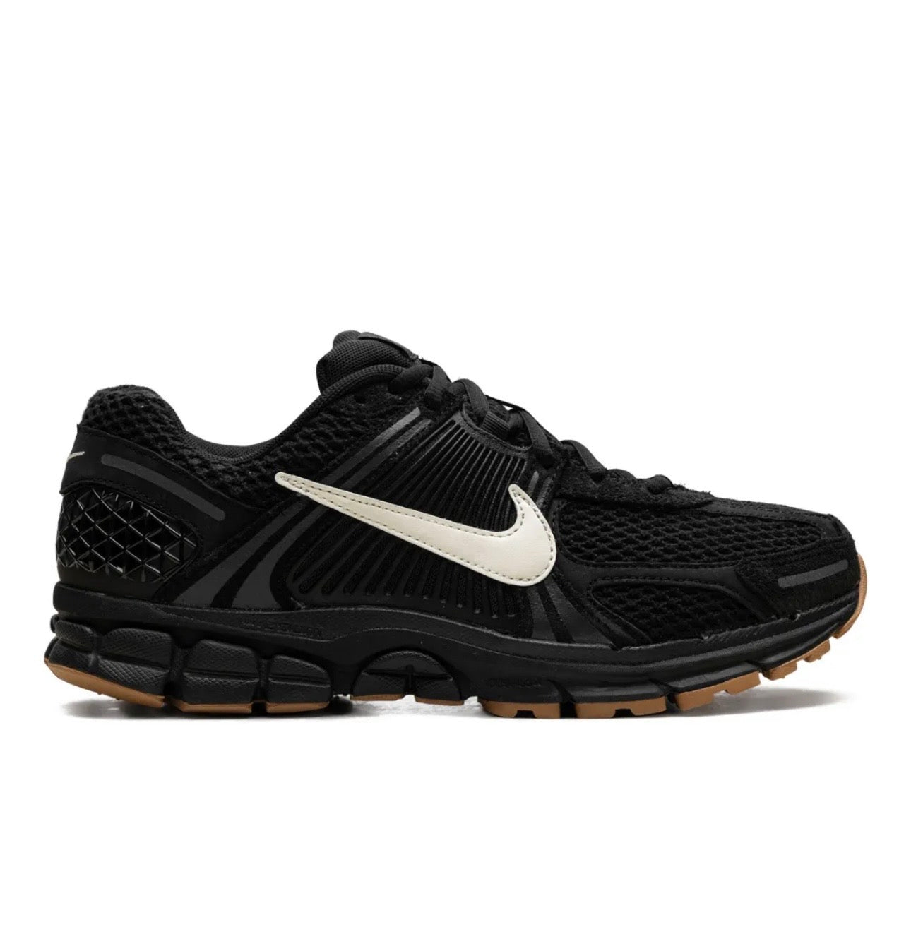 נעלי Nike Zoom Vomero 5 Black Brown מקוריות בעיצוב אופנתי עכשווי לקידום אתר
