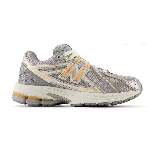 New Balance 1906
Rain Cloud Peach Blossom