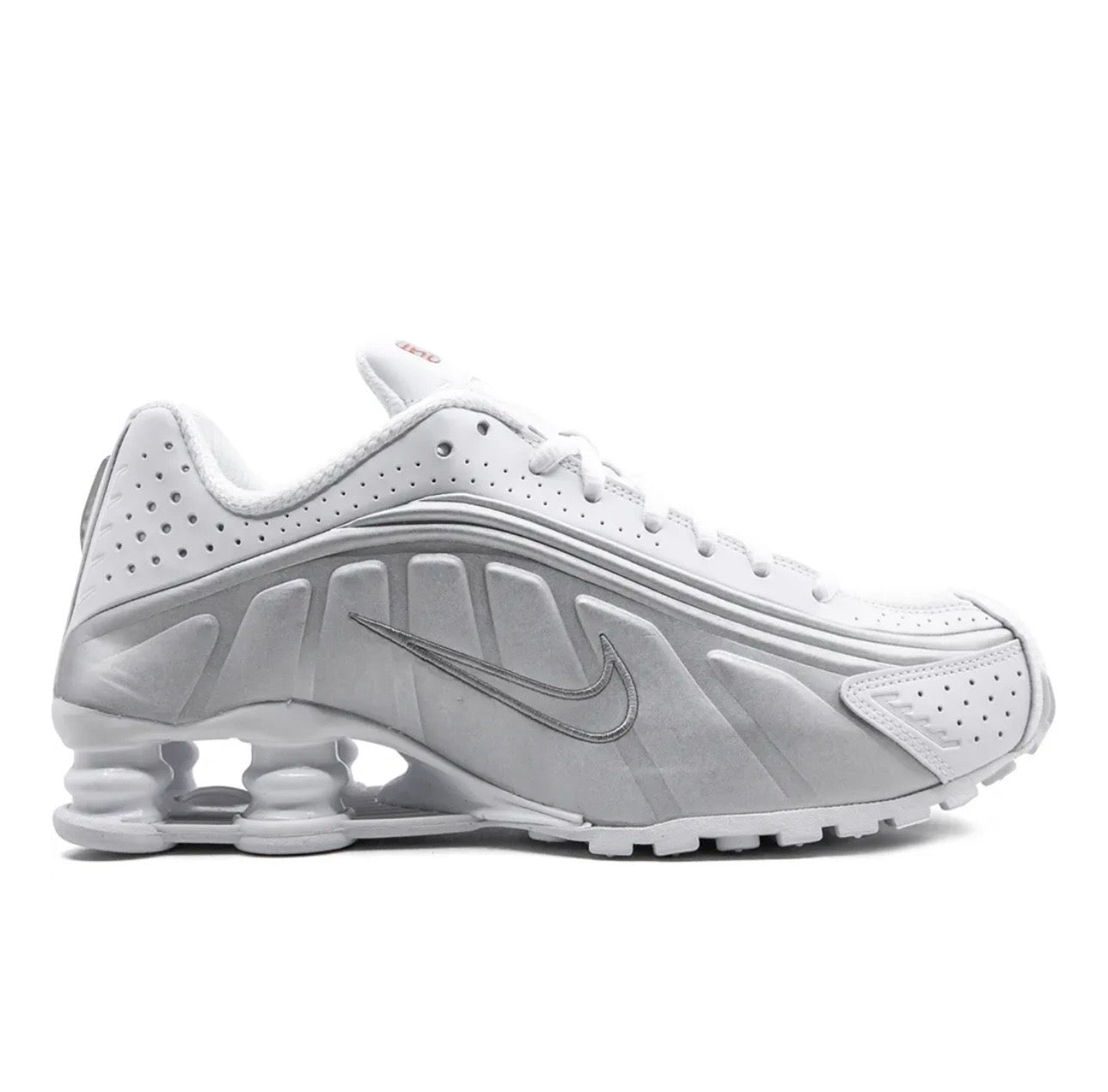 נעלי Nike Shox R4 Silver White מקוריות בעיצוב אופנתי עכשווי לקידום אתר