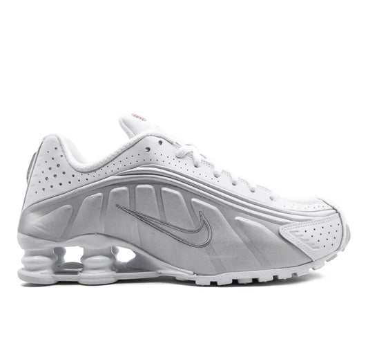 נעלי Nike Shox R4 Silver White מקוריות בעיצוב אופנתי עכשווי לקידום אתר