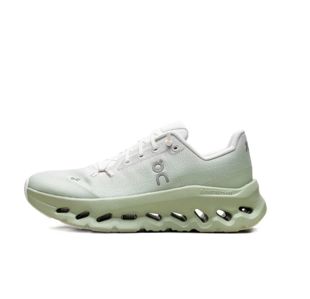 On Cloudtilt green