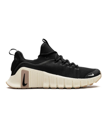 נעלי Nike free metcon black beige מקוריות בעיצוב אופנתי עכשווי לקידום אתר