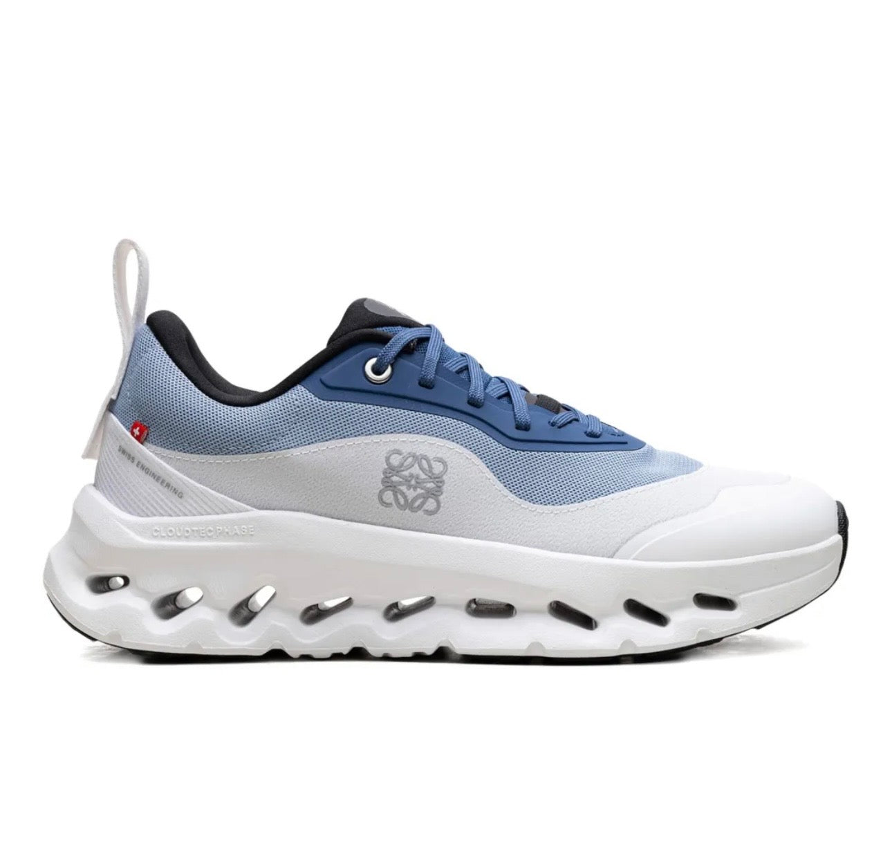 נעלי On Cloudtilt X LOEWE white blue מקוריות בעיצוב אופנתי עכשווי לקידום אתר
