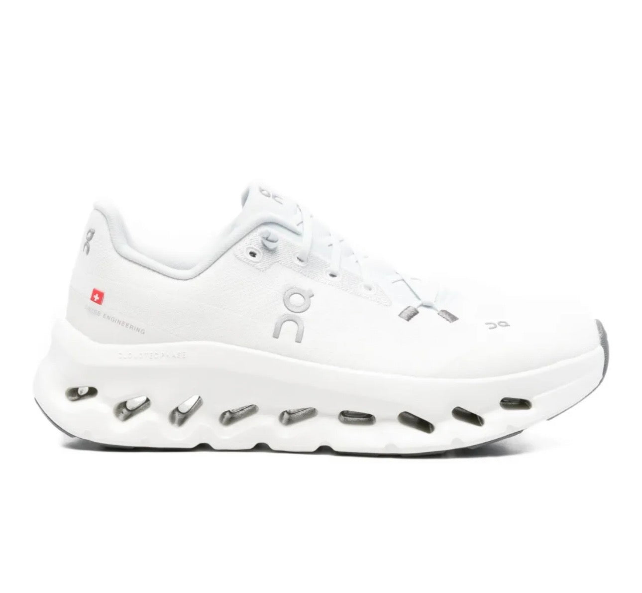 On Cloudtilt white