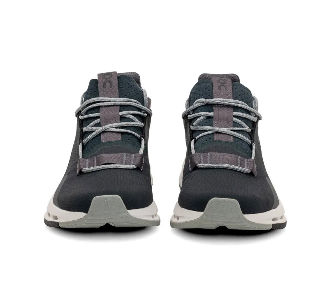 On Cloudnova Black