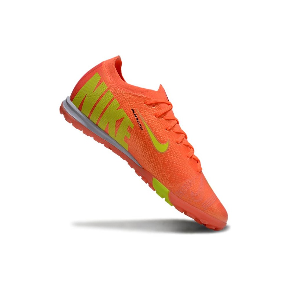 נעלי כדורגל ״Nike״ קטרגל – Peach Volt