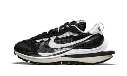 נעלי Nike X Sacai Vaporwafflle Black White מקוריות בעיצוב אופנתי עכשווי לקידום אתר